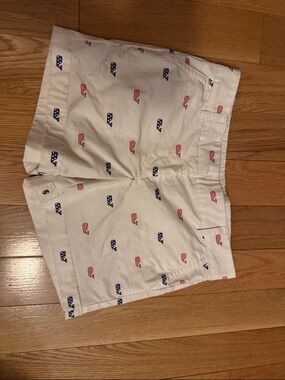 Vineyard Vines Girls size 14 White Shorts with Red and Blue Whale Print 4th July